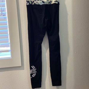 Victoria’s Secret Yoga Leggings